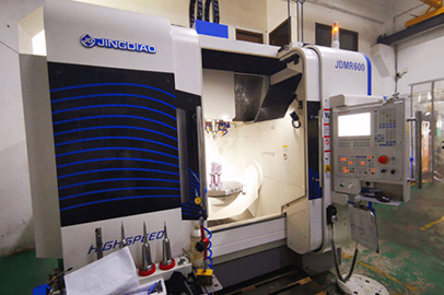 Celebrate the company's latest purchase of multiple five-axis CNC equipment